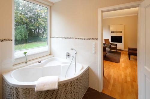 Park, Sleep and Cruise offer - Superior Double Room