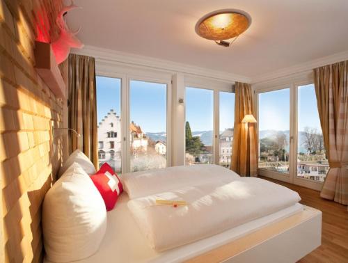 Swiss Mountain Comfort Suite