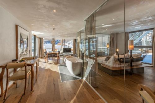 Royal Suite with Matterhorn View