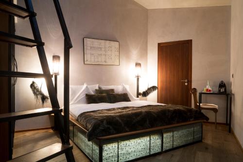 SKYLIGHT Double Room with Ceiling Window
