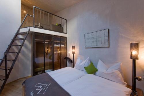 SKYLIGHT Double Room with Ceiling Window