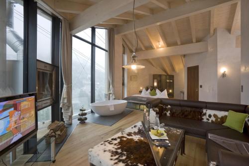 Matterhorn Roof Suite with Matterhorn View House A