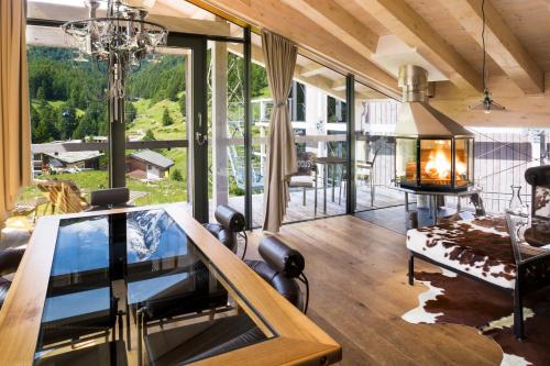 Focus Roof Suite with Matterhorn View House B