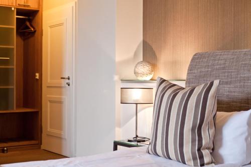 Small Suite