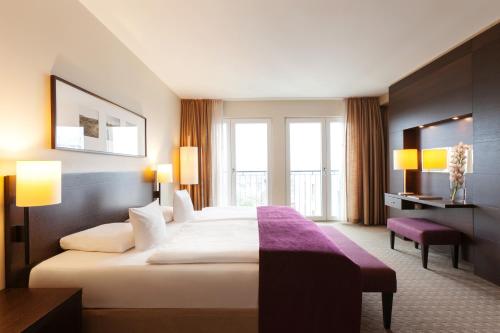 Suite with Land View