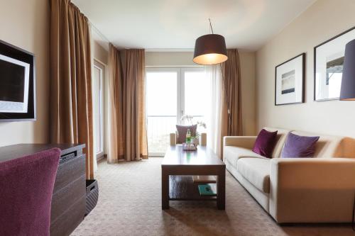 Deluxe Suite with Sea View