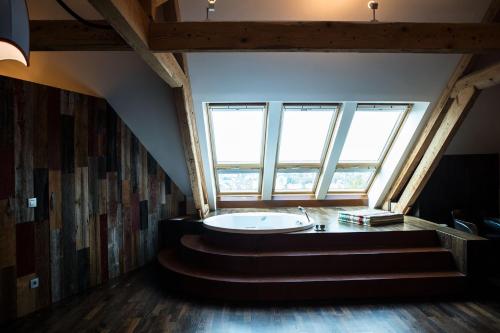 Double Room with balneo bath and City View