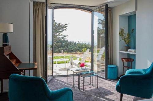 Superior Double/Twin Room with Sea View 
