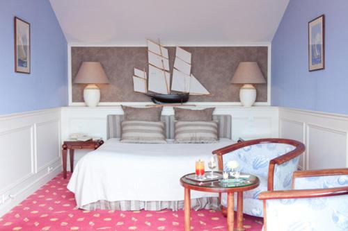 Deluxe Double or Twin Room with Sea View