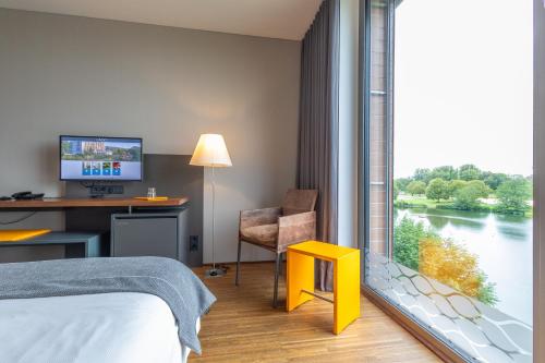 Double Room with Lake View