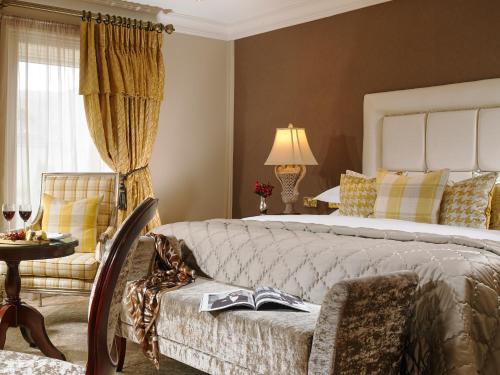 Superior King Room 