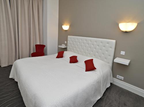 Double Room Tempo