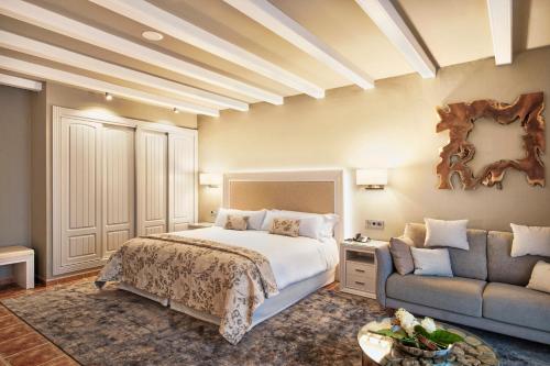 Premium Room with Spa Access