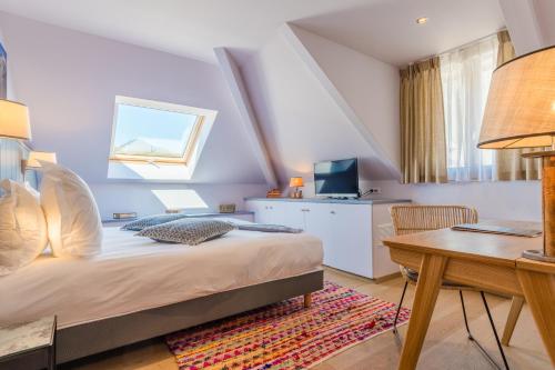 Double or Twin Room with Free Spa Access - Green
