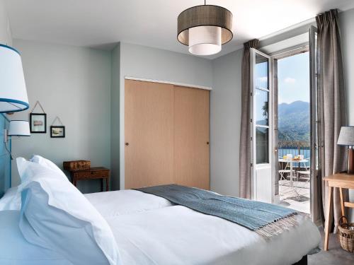 Privilege Double or Twin Room with Lake View with free spa access