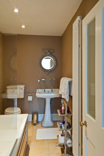 Luxury Double Room with Garden View - First Floor