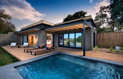 Suite with River View