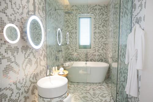 King Room 2