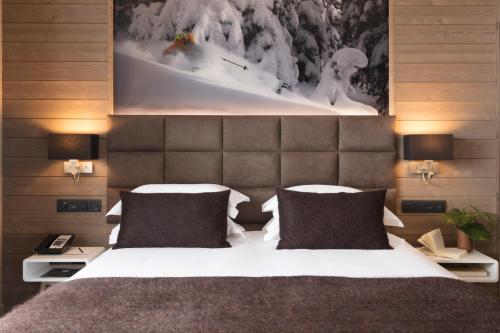 Family Suite with Mountain View