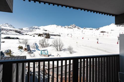 Room Saulire Mountain view 