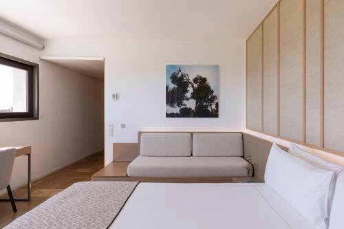 Standard Double Room (2 Adults + 1 Child)