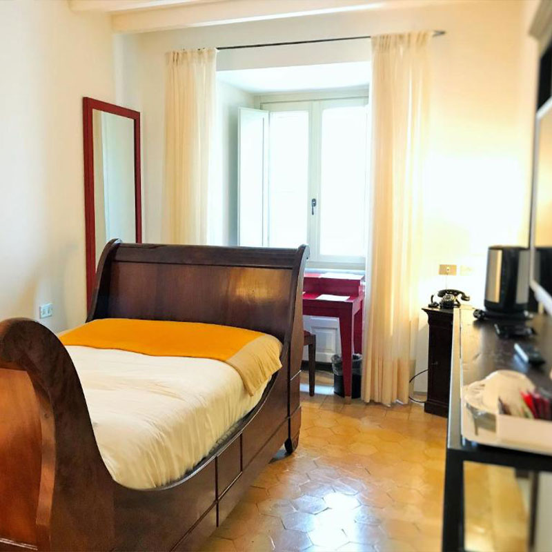 Romantic Single Room (1 Adult)