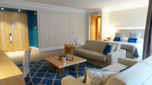 Junior Suite (1 Adult)