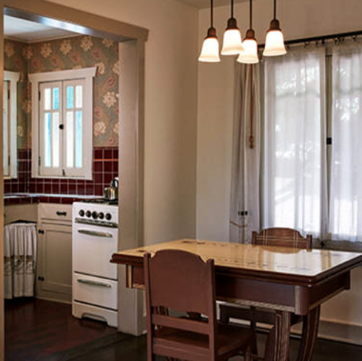 Premier Garden Cottage