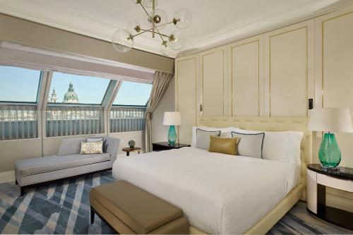 Club Suite