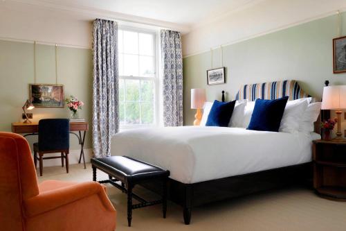 Superior King Room with Park View