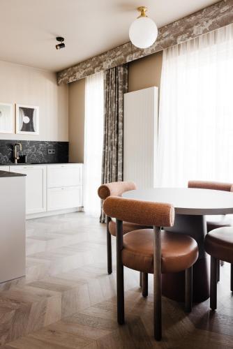 One Bedroom Apartment