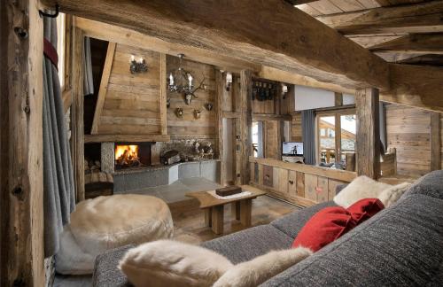 Luxury Suite