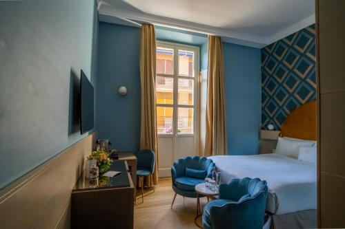 Superior Double or Twin Room with Mountain View