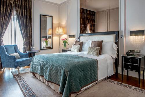 Deluxe King Room - Disability Access