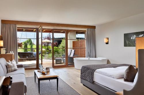 Deluxe Suite with Terrace