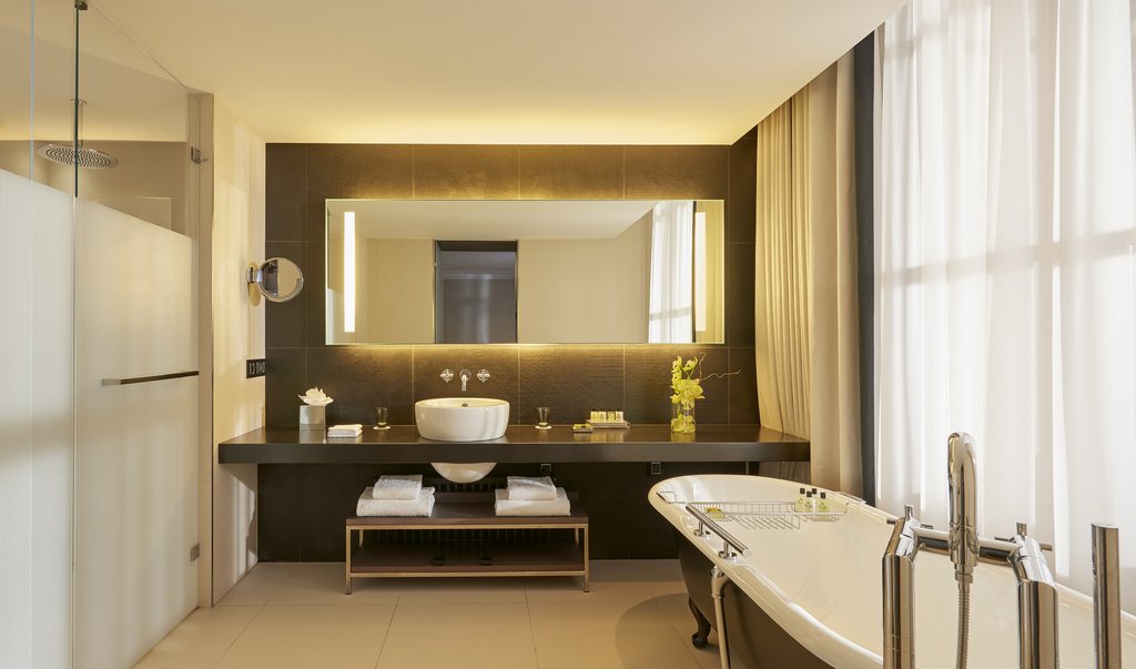 1 King Junior Suite Harbour View Terrace