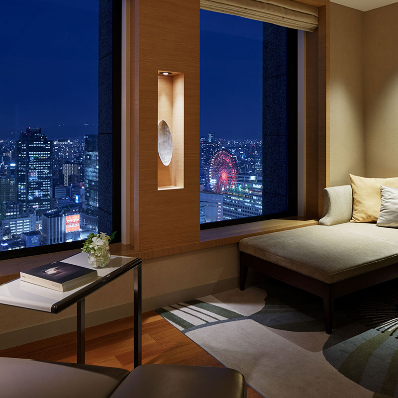 Premium King Room with City View