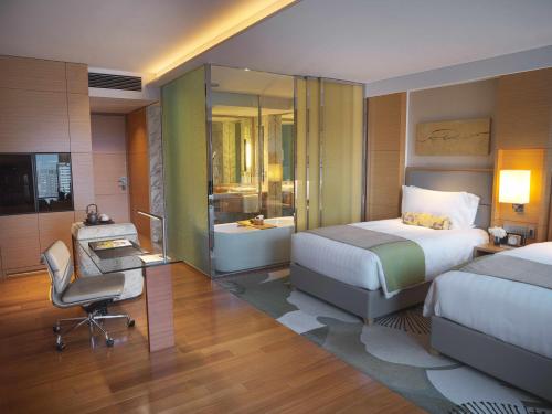 Club InterContinental Twin Room