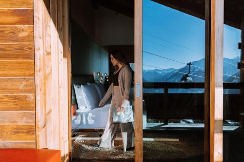 Junior King Suite with Sofa Bed and Mountain View