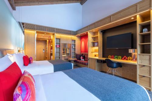 Cozy Room with Two Double Beds, Balcony and Fireplace