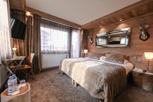 Classic Double Room - Mountain View