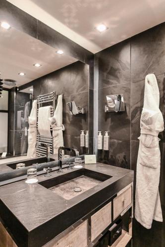 Suite, Mountain View