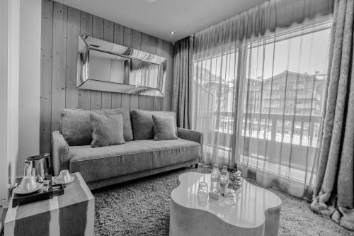 Superior Double Room with Lounge Mountain View