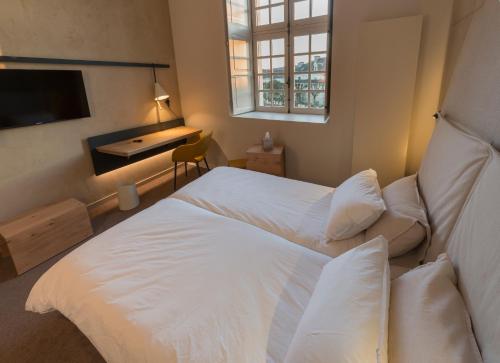 Emotion Double Room