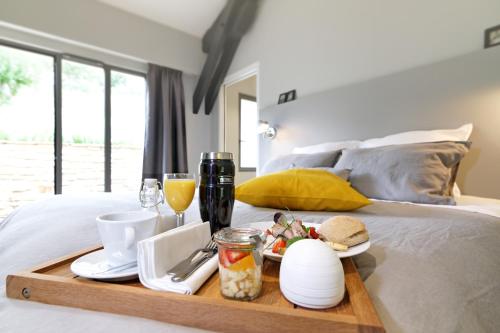 Deluxe Suite with Spa Bath