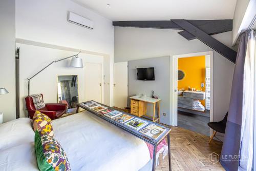 Junior Suite with Garden View