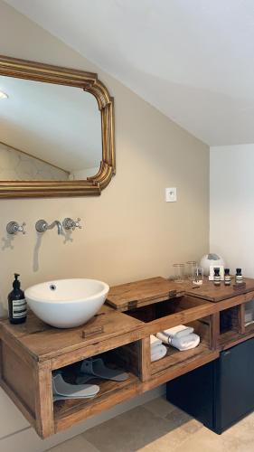 King Room with Spa Bath