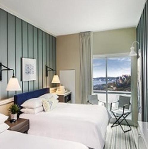 Partial Coastal View King Room