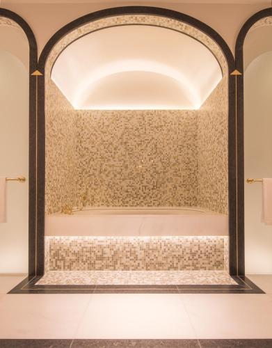Executive Room - King Bed
