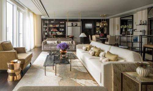 Royal Garden Suite 